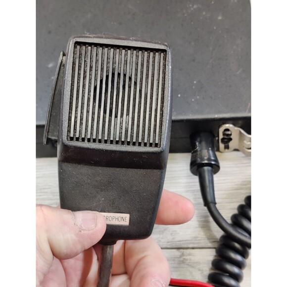 Realistic TRC-419 40 Channel Mobile CB Radio - 6 Channel Memory-Tested See Video - Picture 9 of 14